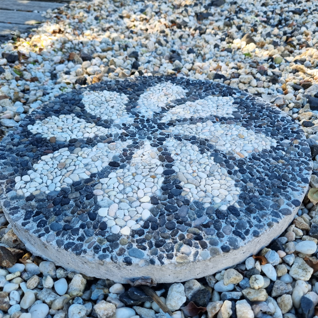 Balinese Garden Pebble Stepping Stones