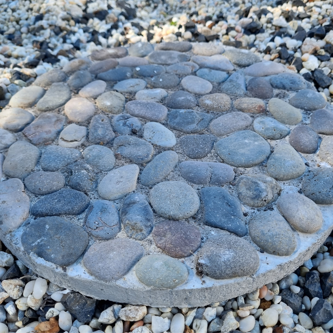 Balinese Garden Pebble Stepping Stones