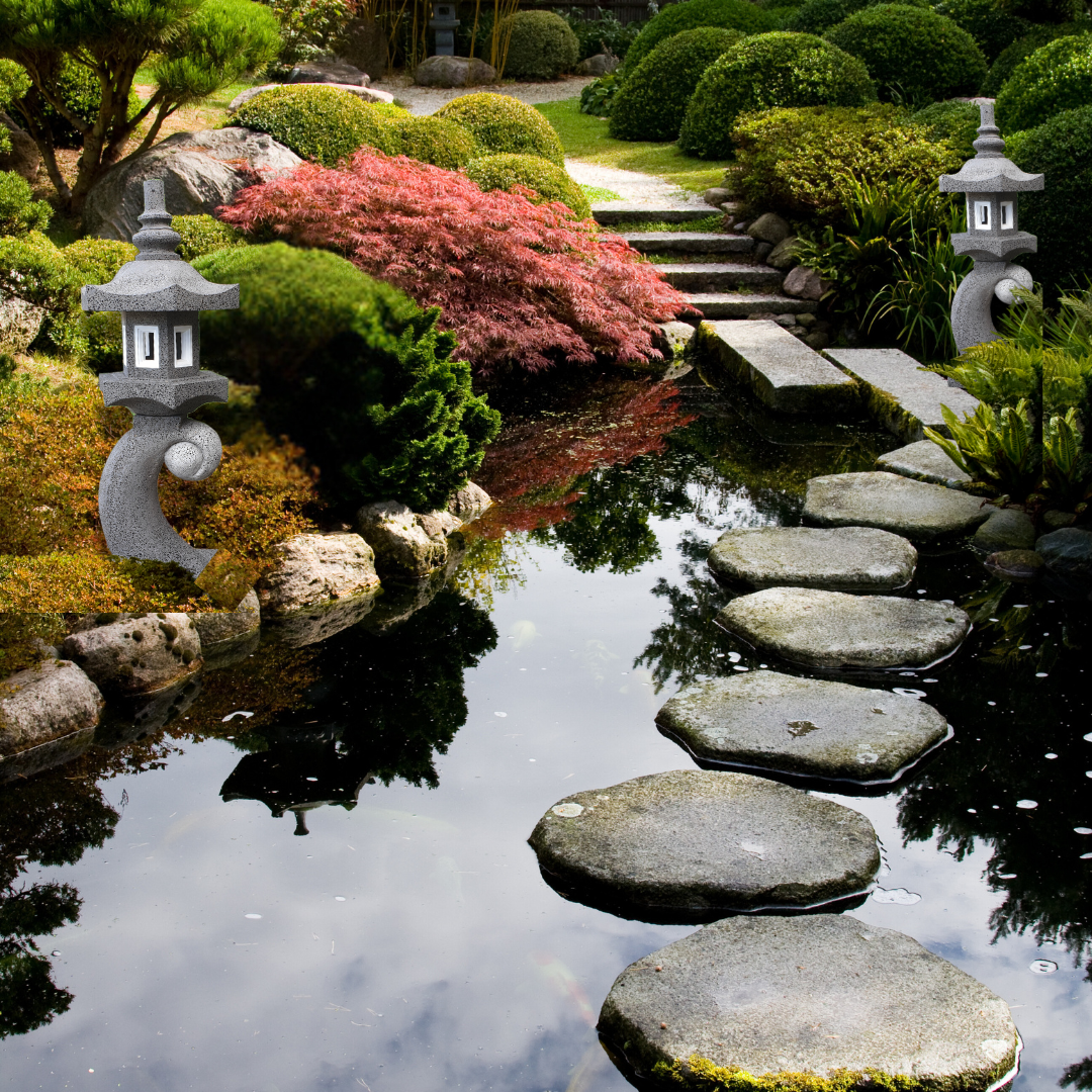 Japanese Style Garden Lantern