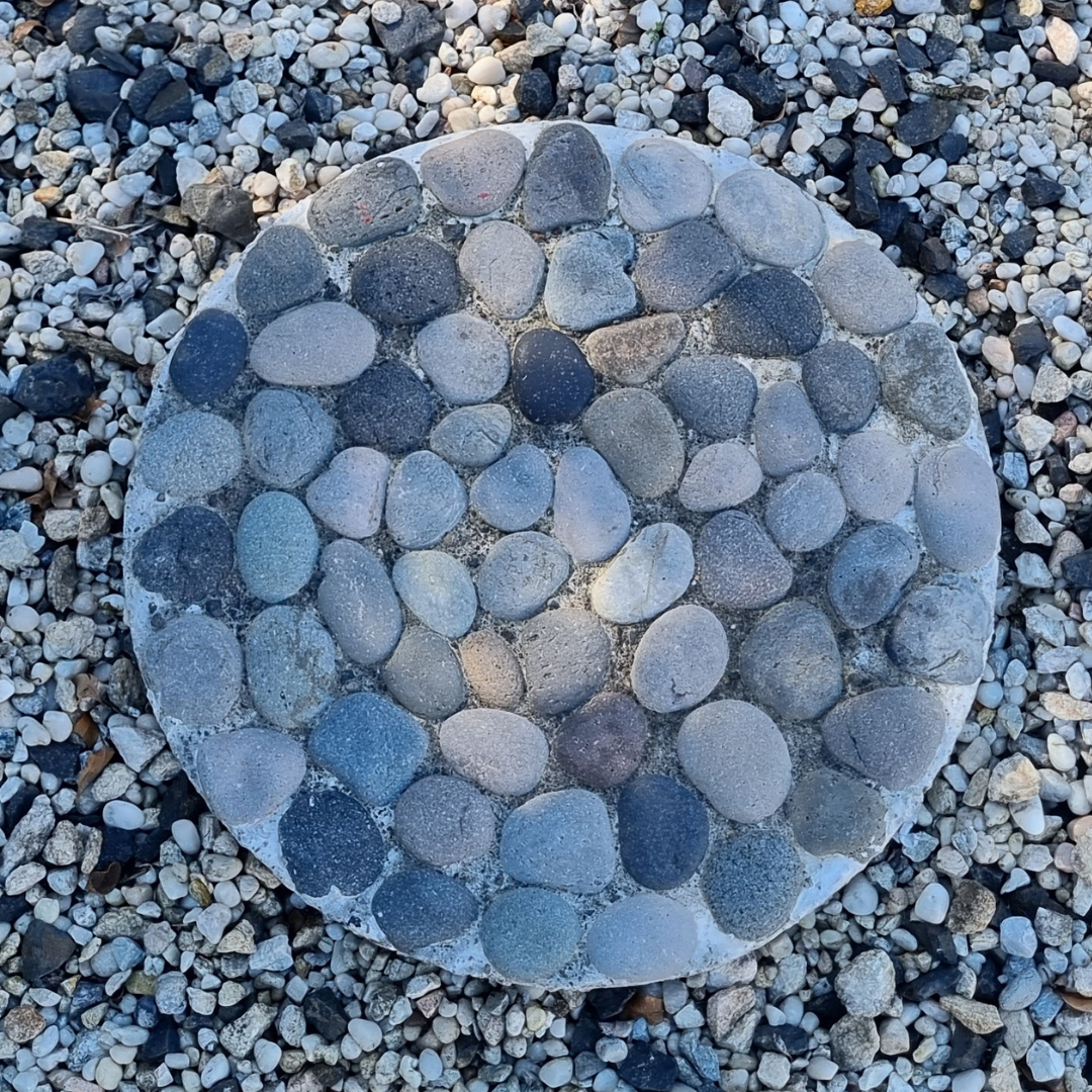 Balinese Garden Pebble Stepping Stones