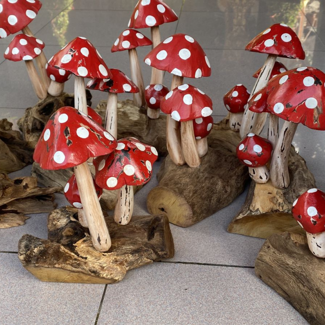 Mushroom Carving Hand Designed On Wood