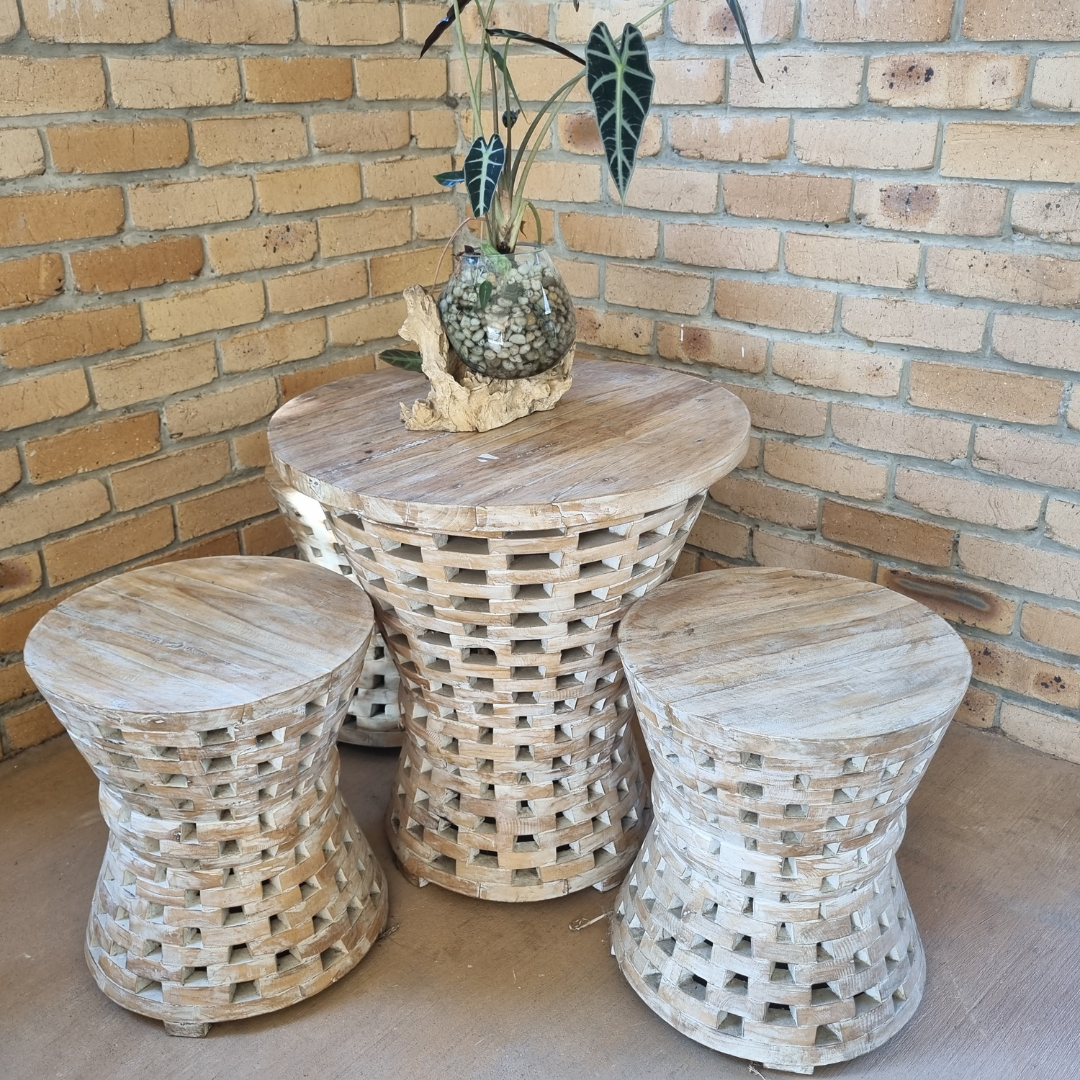 Elegant Mosaic Table Set Teak Design