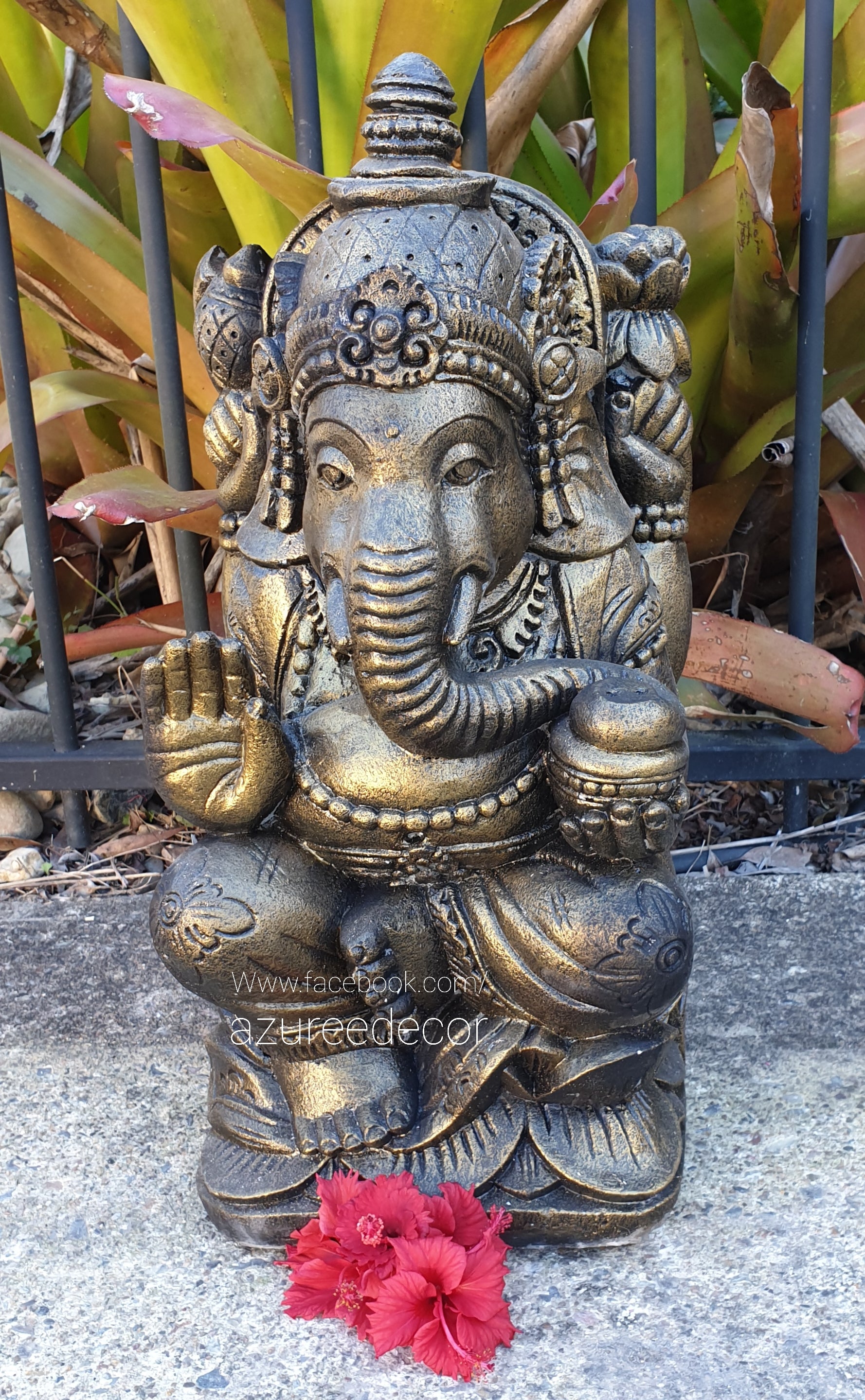 Ganesh Statue Concrete Feature